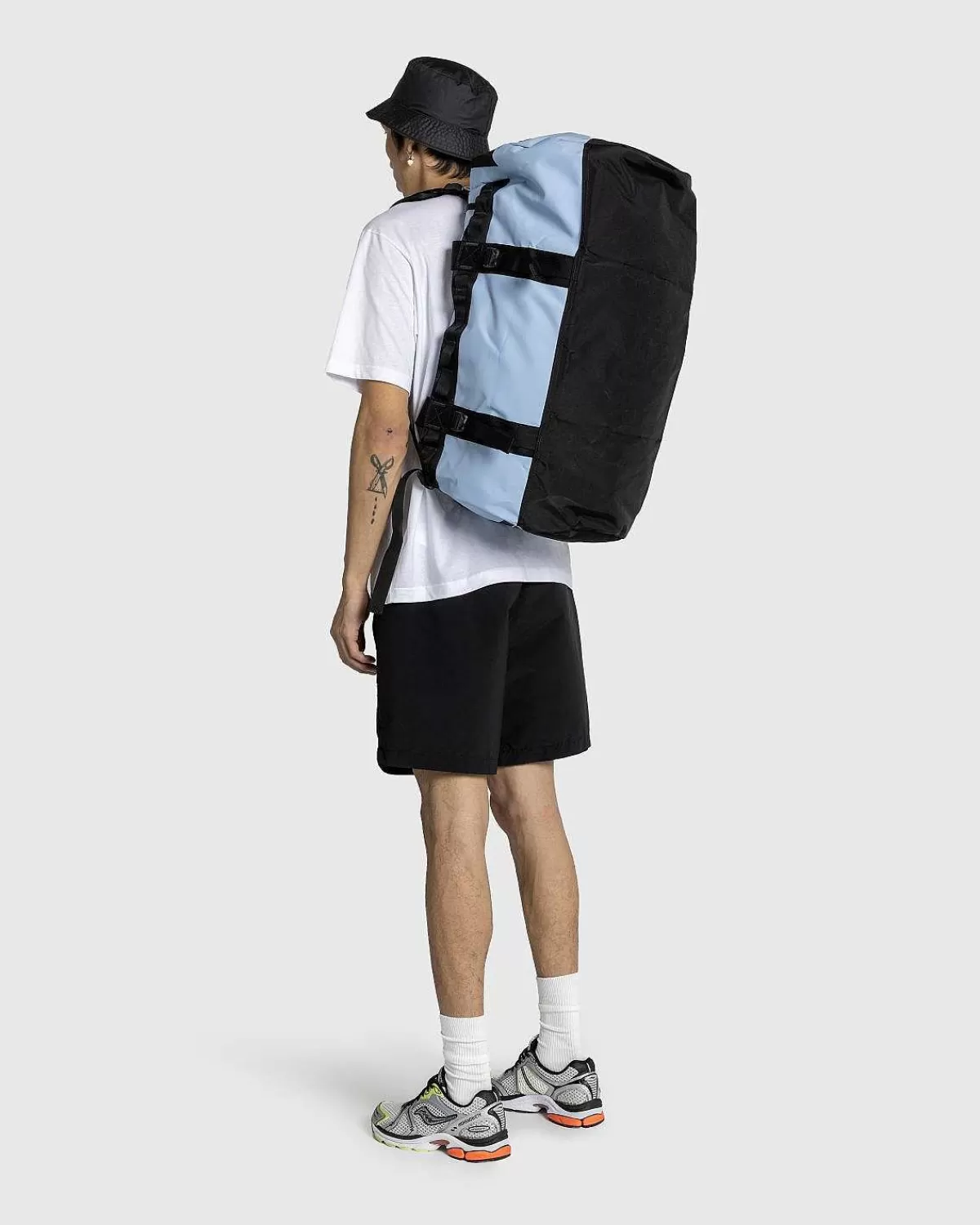 Tasker>The North Face Base Camp Duffel M Stal Bla/Tnf Sort